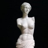 Beeld Van Een Vrouw Venus 165H Op Sokkel