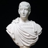 Buste Julius Cesar Op Zuil