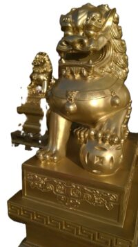 1 set van 2 Chinese Leeuw op sokkel "Fu Dogs" / "Tempel leeuwen" 155(h)x98(l)x69(b) cm