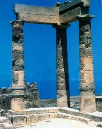 Banier / fotoprint "Romeinse Tempel" (met ophangkoord) 200(h)x150(b)cm