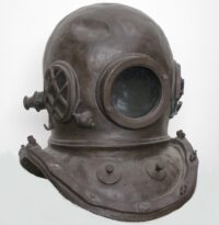 Duikers helm, (replica polyester) 38 x 37 x 41 cm