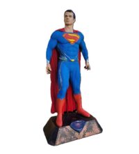 Superman lifesize beeld polyester (staand op sokkel) 210(h) cm