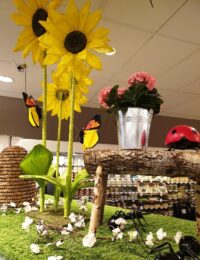 Bloemen display, XL zonnebloemen op steel 110cm